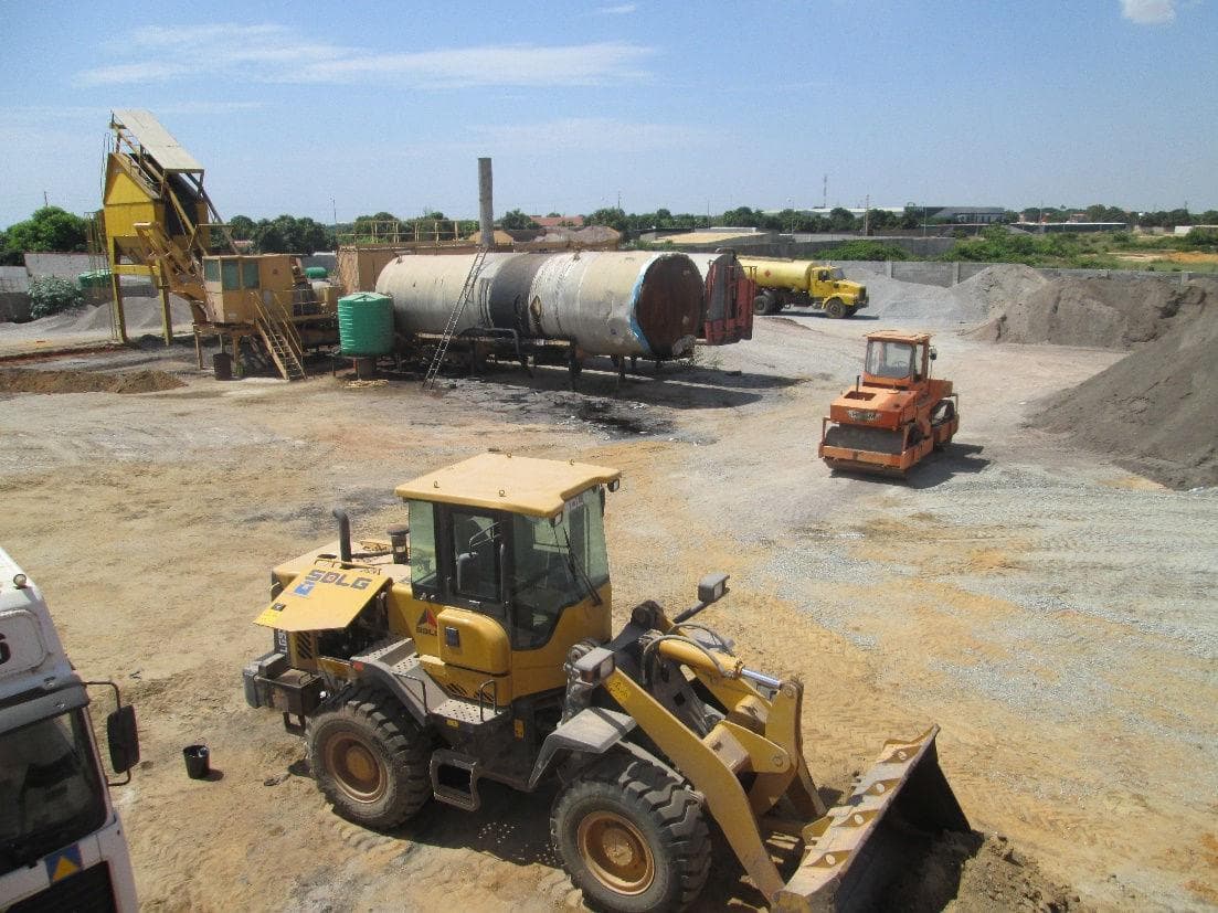 Centro produtivo com central, agregados e equipamentos